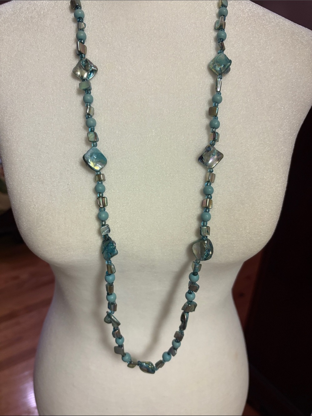 18.5” Turquoise Beaded Women's Necklace - Elegant Aqua Blue Design